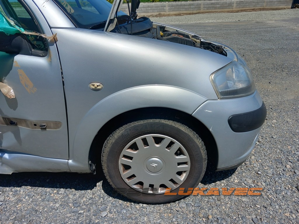 CITROEN C3 BLATOBRAN DESNI 2005.