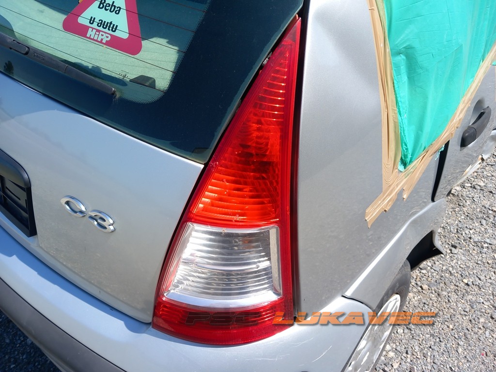 CITROEN C3 ŠTOP SVJETLO DESNO 2006.