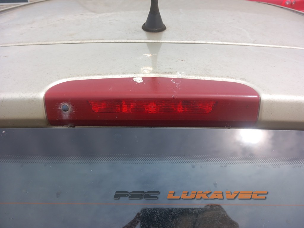 OPEL CORSA D TREĆE ŠTOP SVJETLO 2008.