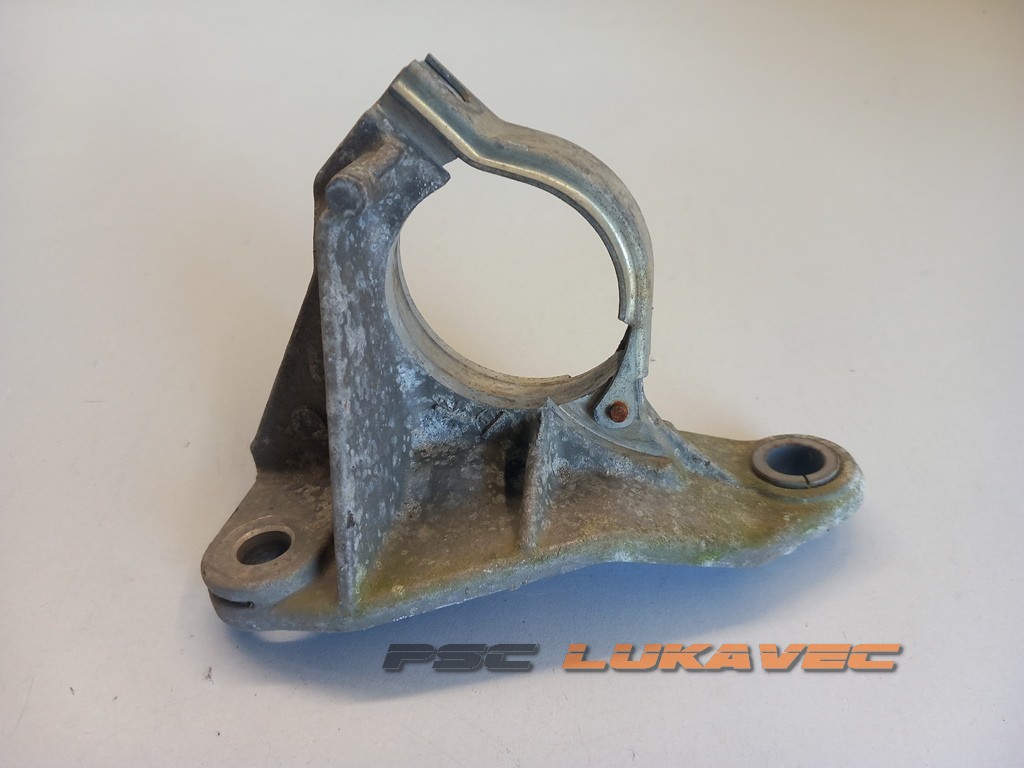 RENAULT CLIO 3 NOSAČ POLUOSOVINE 8200684534 2009.