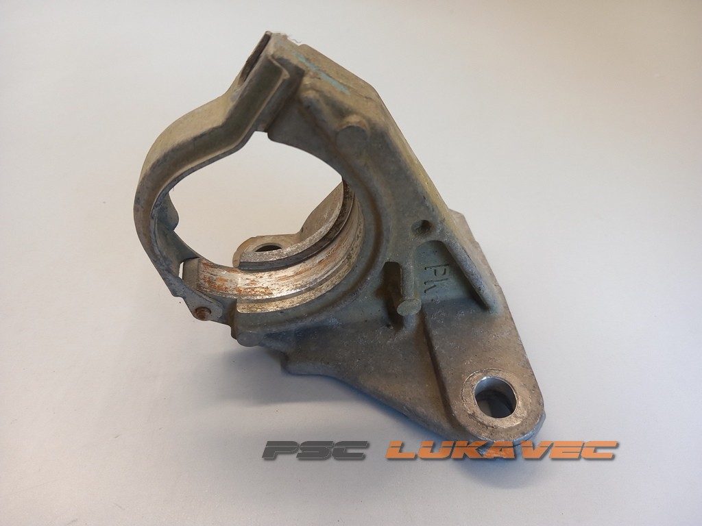 RENAULT LAGUNA 2 1.9 DCI NOSAČ POLUOSOVINE 8200502735