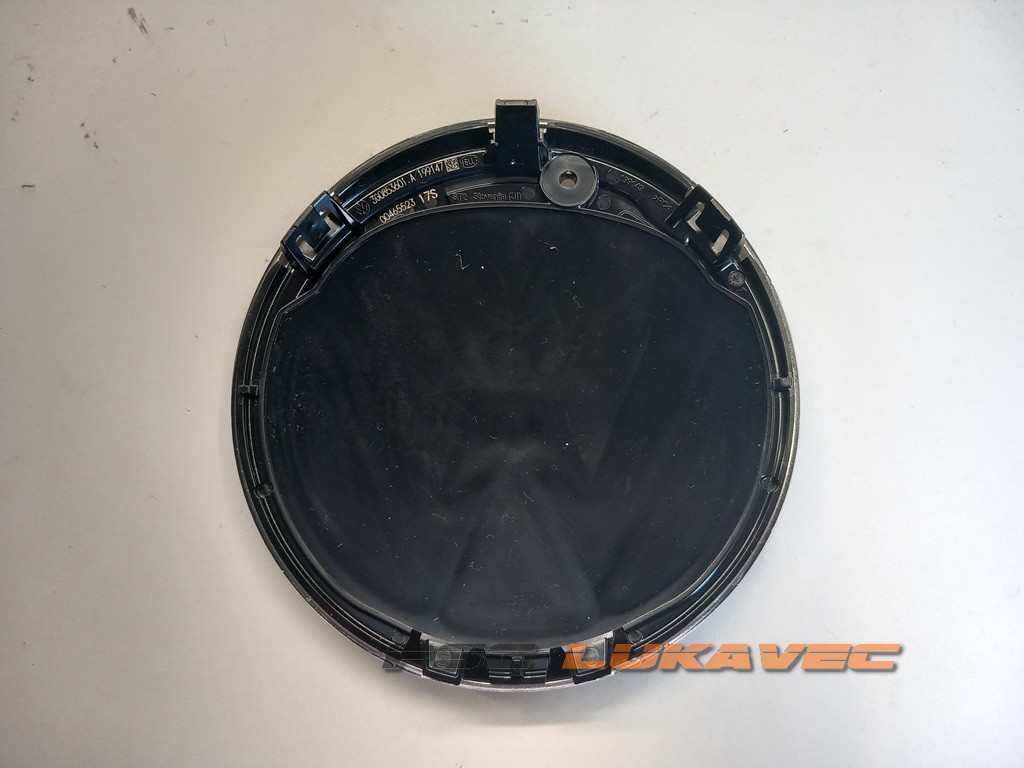 VW PASSAT B8 PREDNJI ZNAK PREDNJE MASKE EMBLEM 3G0853601A NOVO