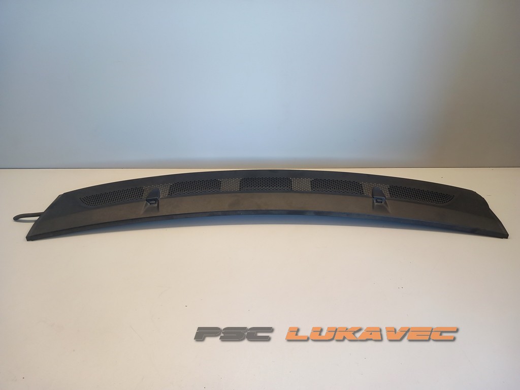 MERCEDES BENZ A KLASA W169 LAJSNA ISPOD VJETROBRANSKOG STAKLA