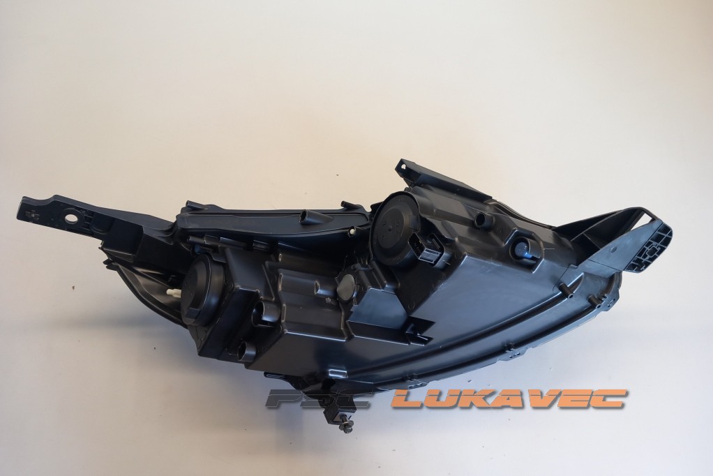 PEUGEOT 2008 PREDNJI LIJEVI FAR LED 450784