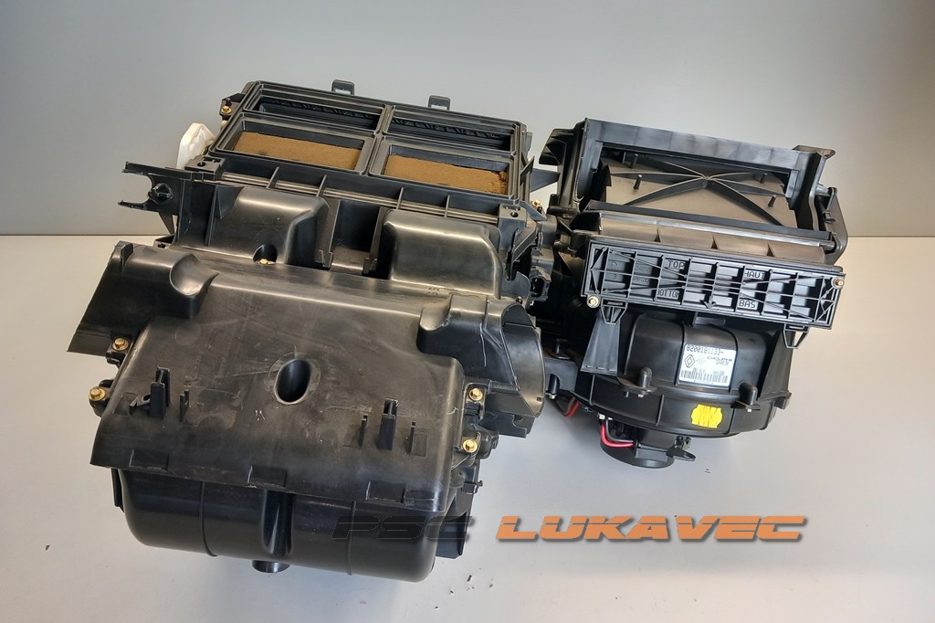 RENAULT LAGUNA 2 KUTIJA VENTILACIJE 8200181133