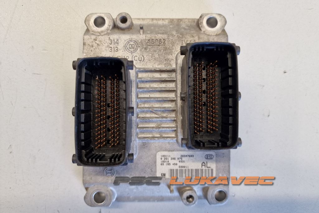 OPEL CORSA C KOMPJUTER MOTORA 1.2 0261206075 26SA7603