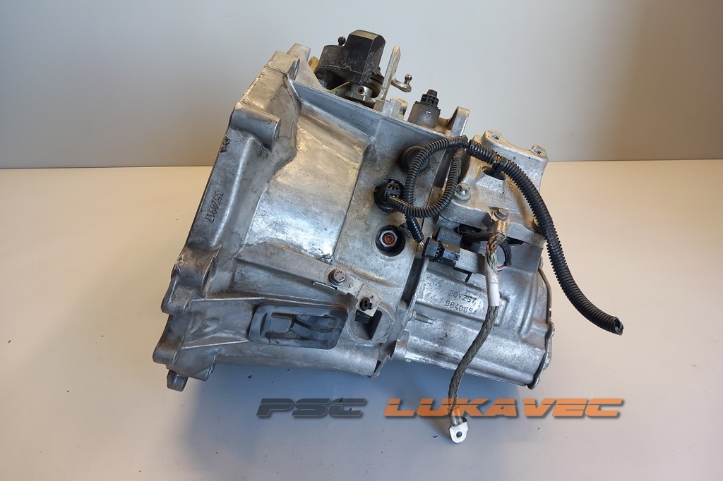 PEUGEOT 308 1.5 BlueHDI MJENJAČ 20V257