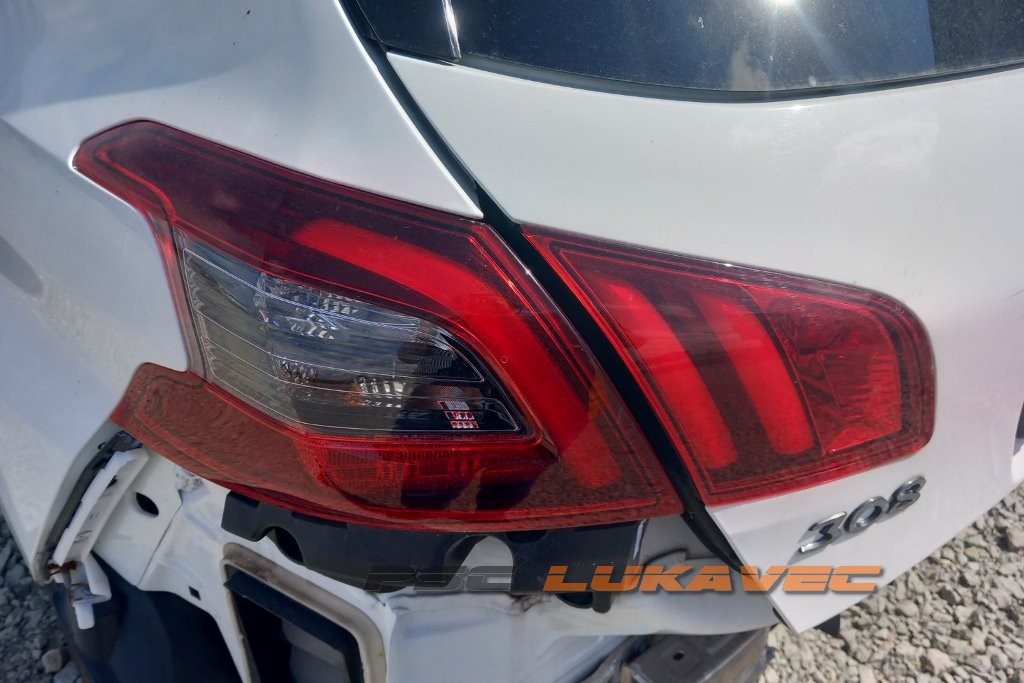 PEUGEOT 308 II ŠTOP SVJETLO LIJEVO 2018.