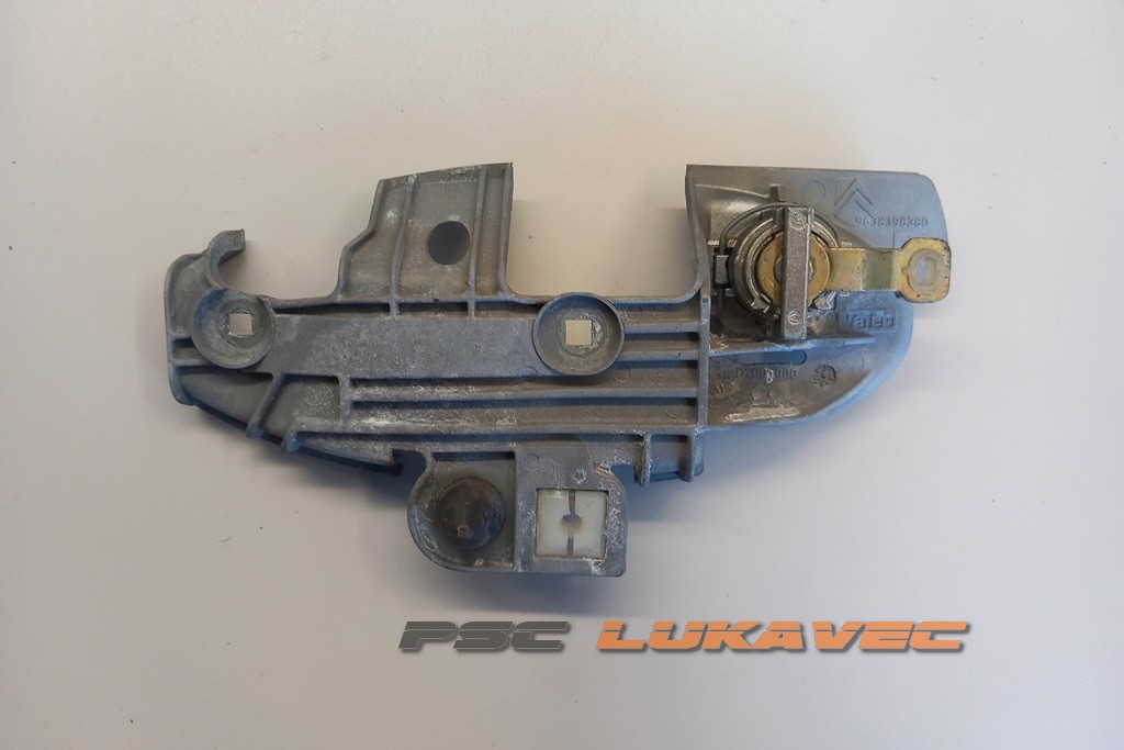 CITROEN C5 NOSAČ KVAKE VRATA PREDNJI DESNI 9638398280
