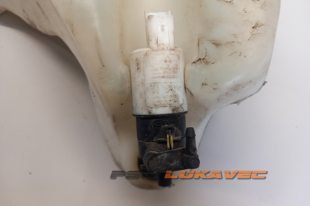 PEUGEOT 607 POSUDA ZA PRANJE VJETROBRANSKOG STAKLA