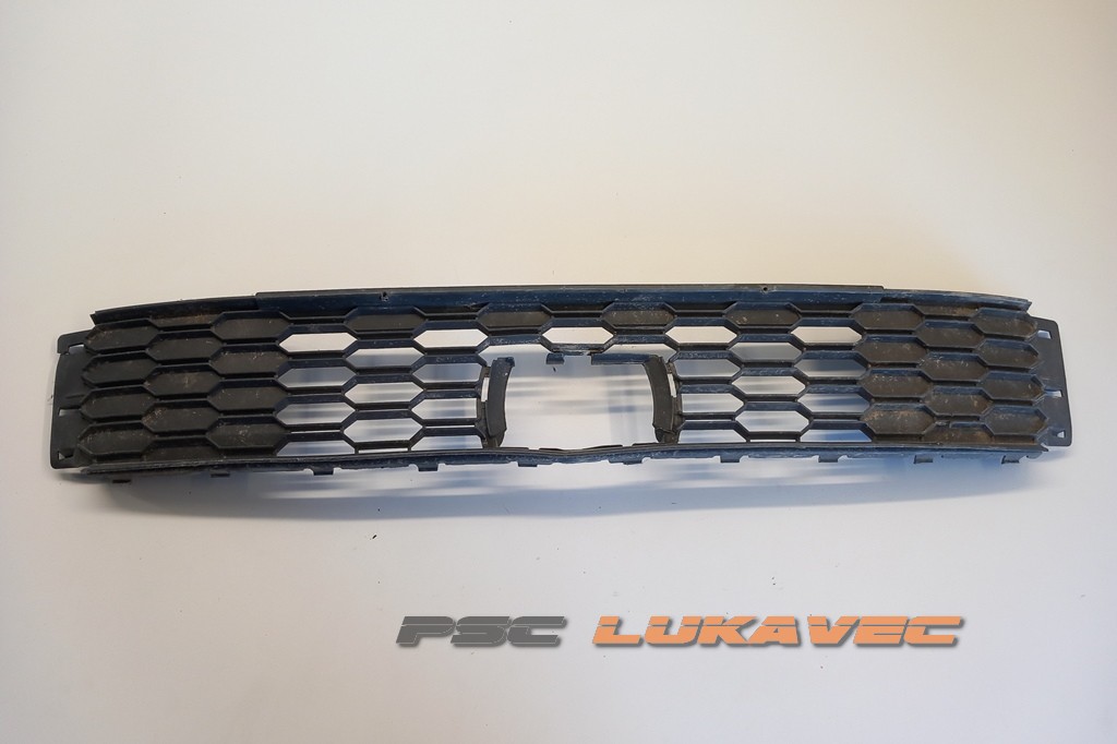 ŠKODA FABIA III REŠETKA PREDNJEG BRANIKA 6V0853677G
