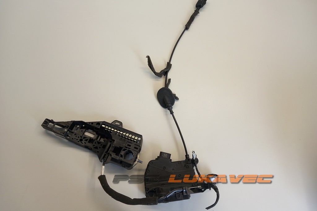 RENAULT CAPTUR BRAVA VRATA PREDNJA DESNA 805024563R