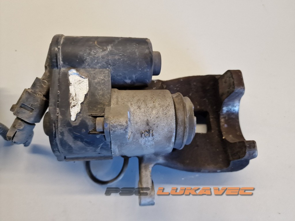 VW PASSAT B6 KOČIONA ČELJUST