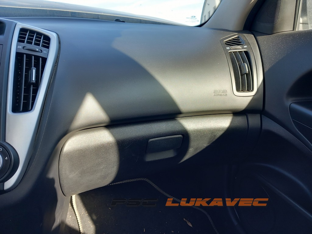 KIA CEED KARAVAN DIJELOVI 1.6 CRDI 2011.