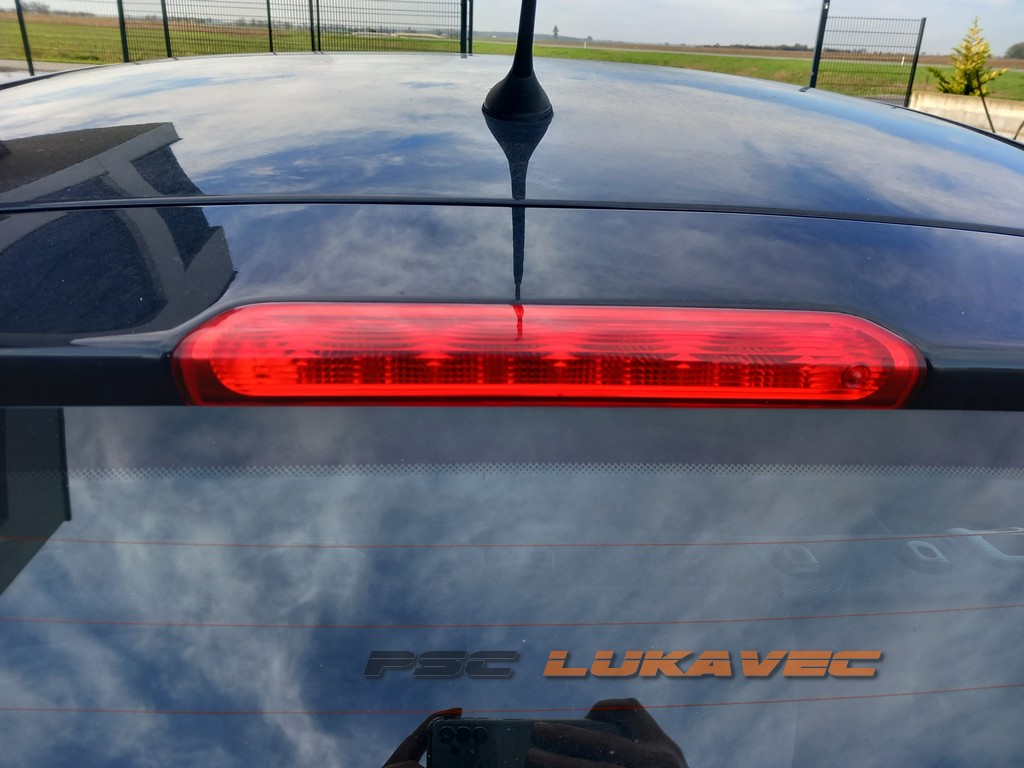 PEUGEOT 308 TREĆE ŠTOP SVJETLO 2012.