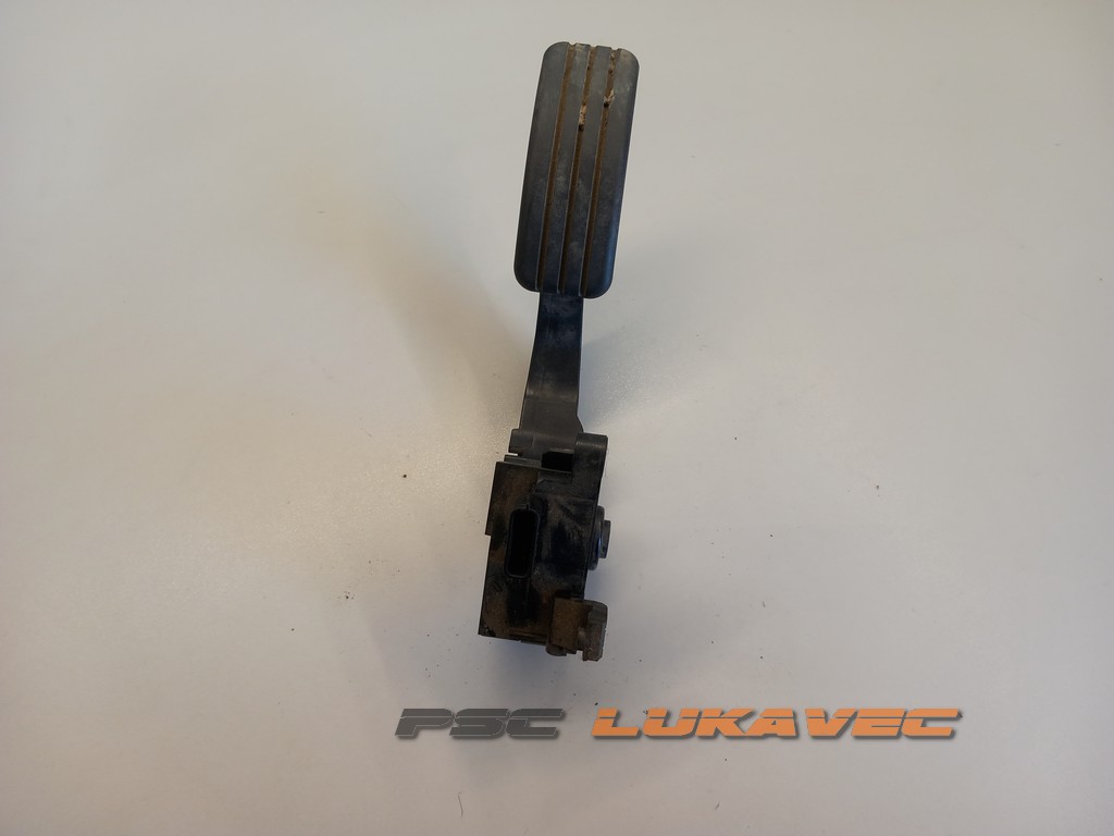 RENAULT MEGANE 3 PEDALA GASA 180100024R