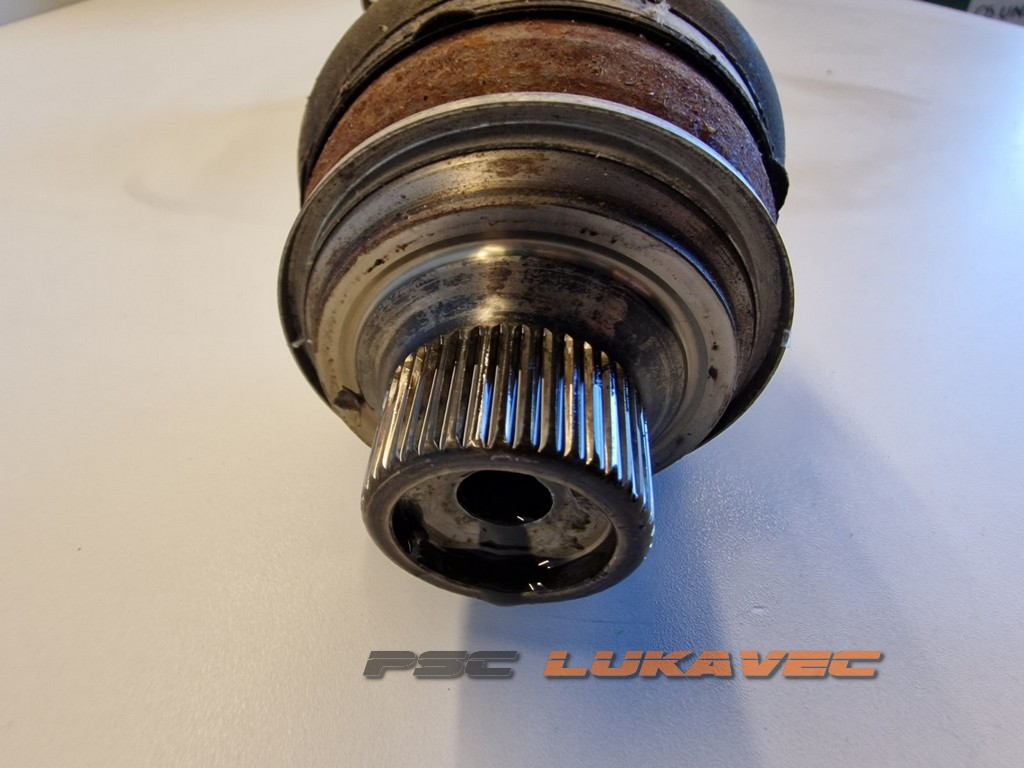 AUDI Q5 POLUOSOVINA LIJEVA 80A407271E