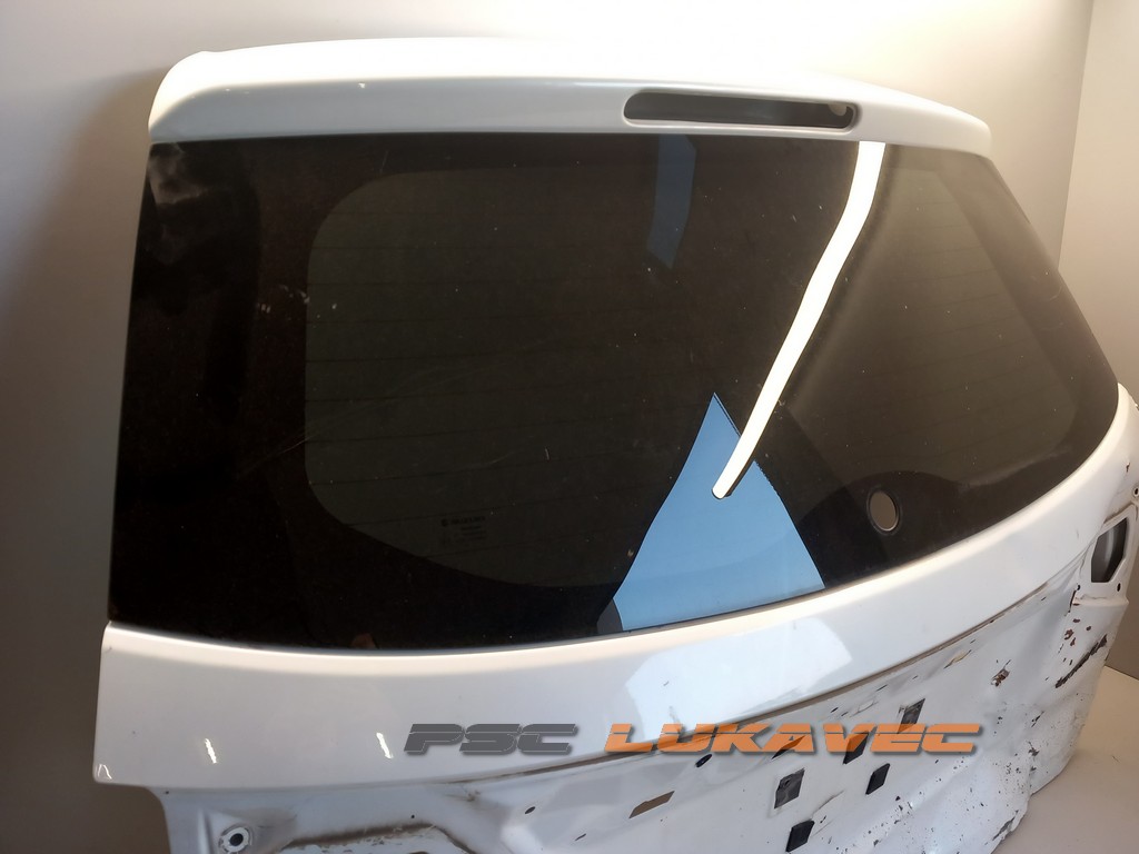 SUZUKI VITARA ZADNJA ŠAJBA VITARA ZADNJE STAKLO 2023.