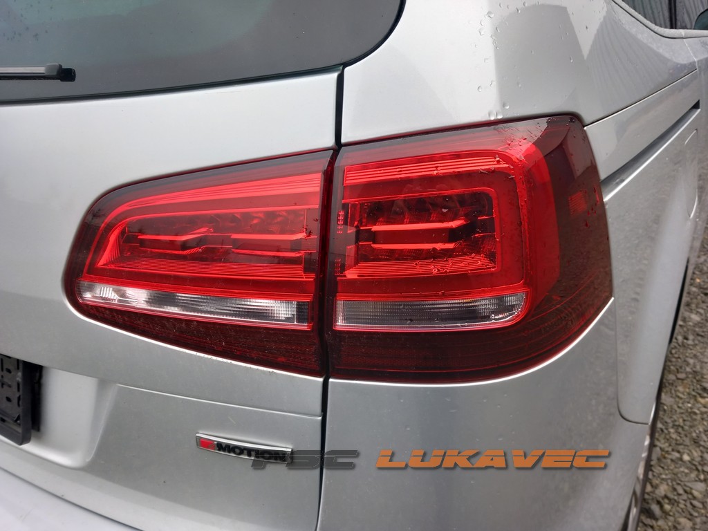 VW SHARAN ZADNJE DESNO SVJETLO SHARAN DESNO ŠTOP SVJETLO