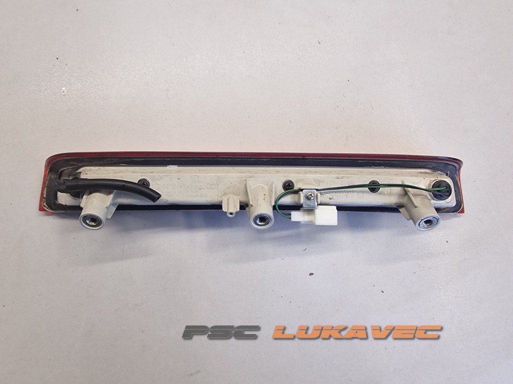 KIA CEED SW TREĆE ŠTOP SVJETLO 92701-1H3 2011.