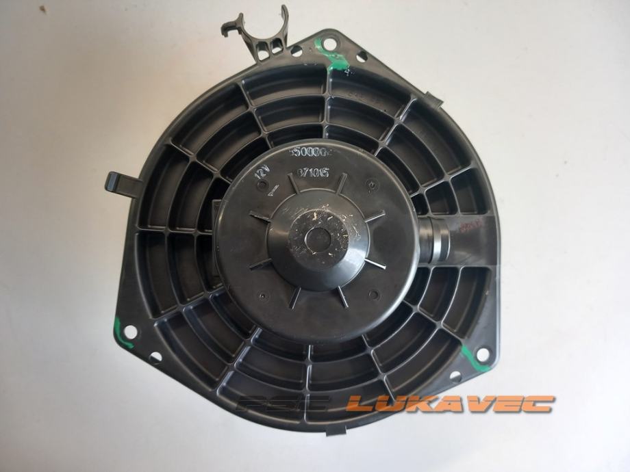 RENAULT LAGUNA III VENTILATOR KABINE 272100001R