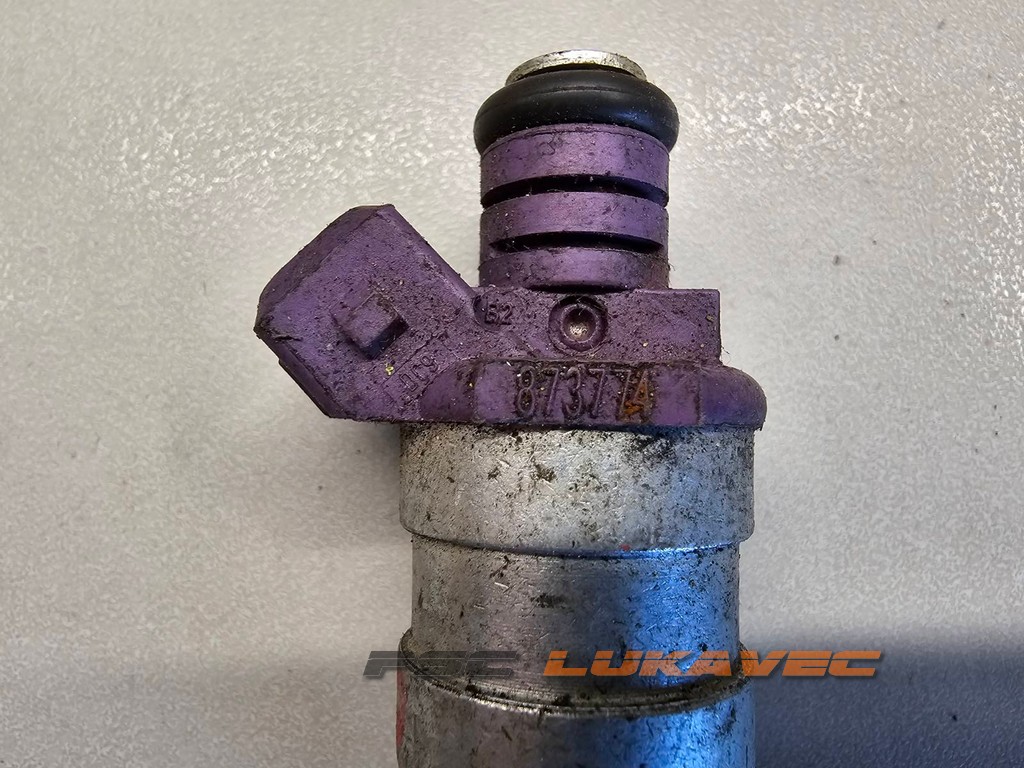 RENAULT TWINGO DIZNA TWINGO INJEKTOR 1.2 8V 8200873774