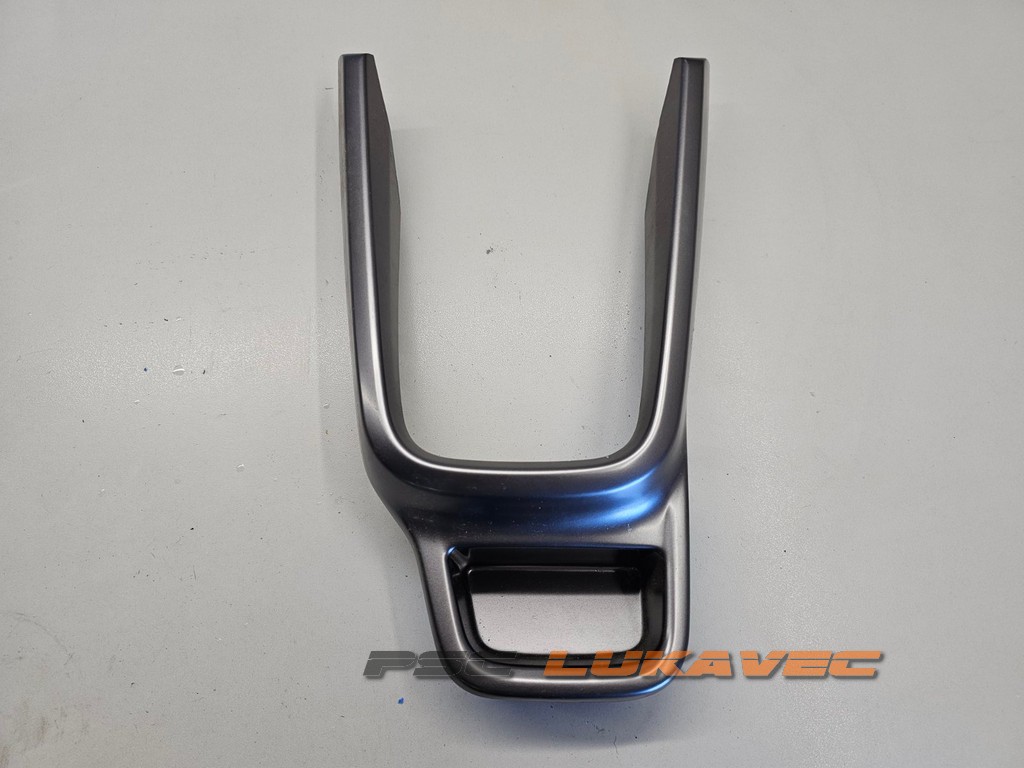 SUZUKI VITARA PLASTIKA RUČICE MJENJAČA VITARA OKVIR RUČICE MJENJAČA