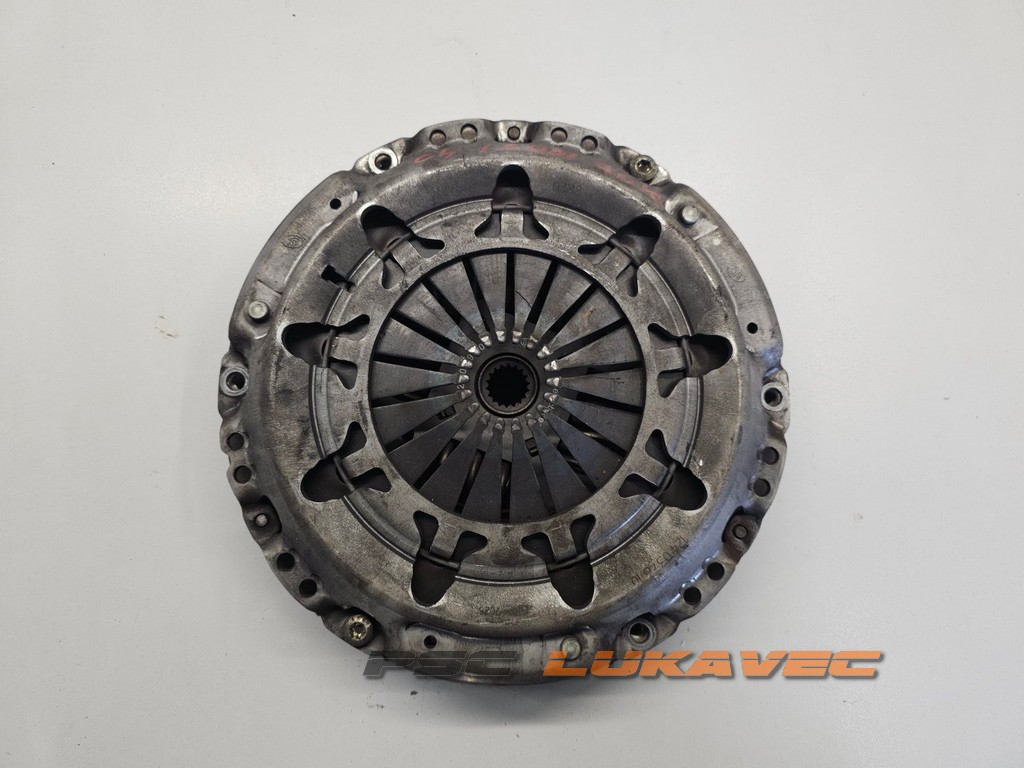 CITROEN C4 SET KVAČILA C4 ZAMAŠNJAK 1.6 DHI 324038910 9639780410