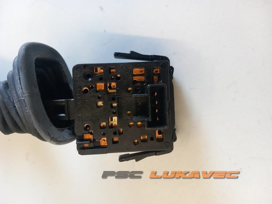 OPEL CORSA C PREKIDAC ŽMIGAVACA  OPEL CORSA C PREKIDAC SVJETALA