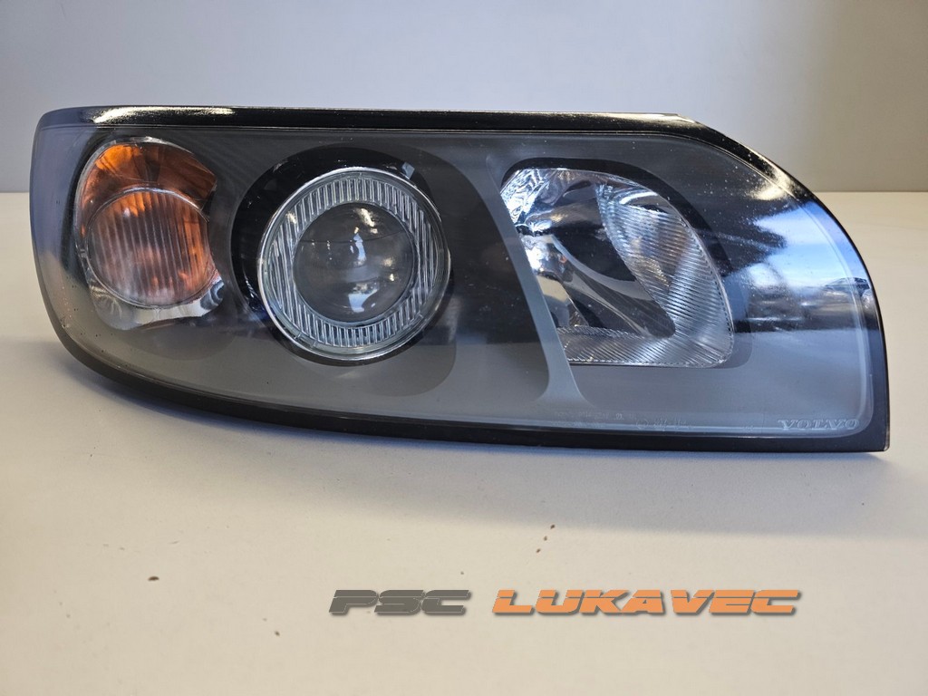VOLVO S40 FAR DESNI 0301198204
