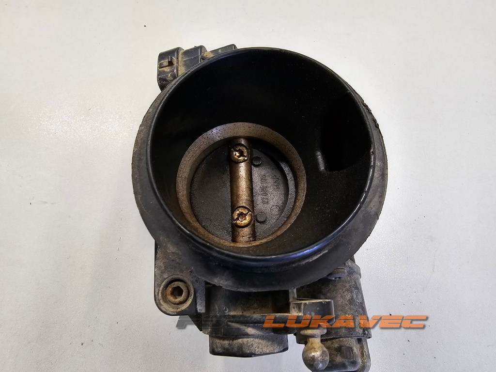 RENAULT CLIO 2 KLAPNA GASA CLIO 2 ZAKLOPKA GASA 1.4 8V 8200682611