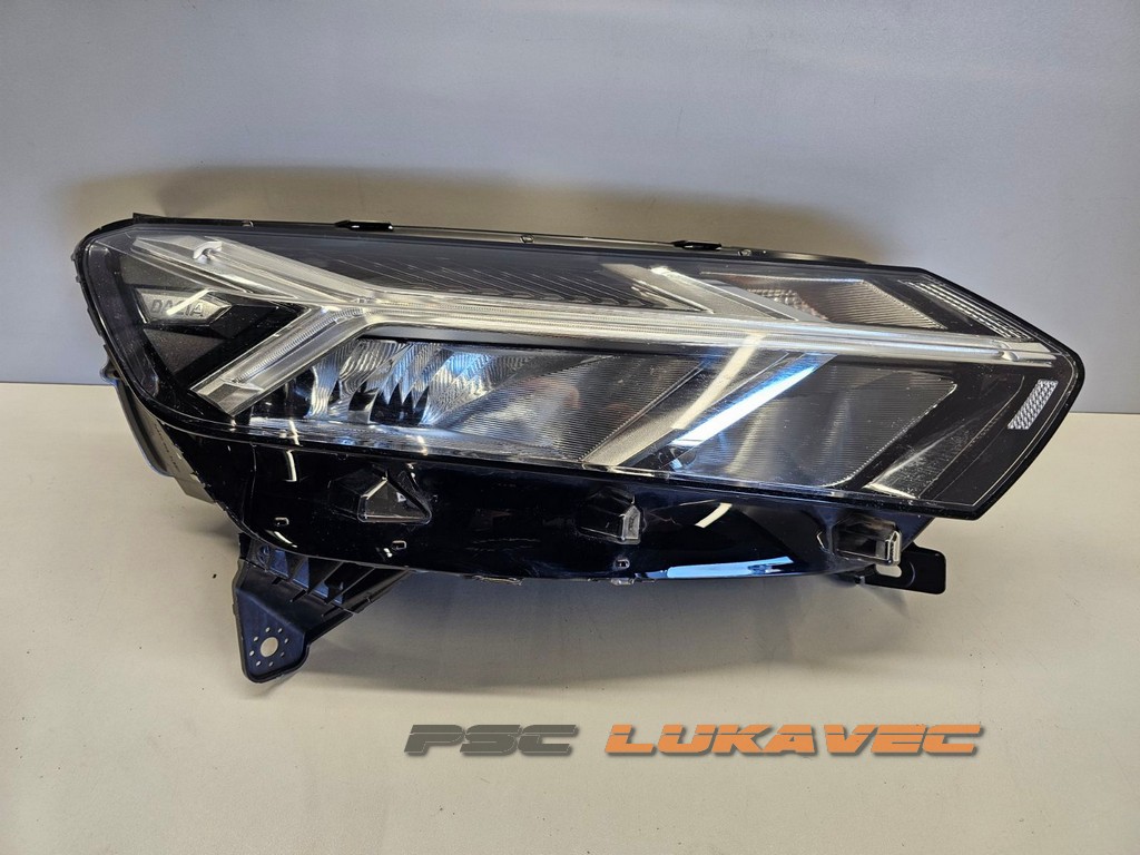 DACIA SANDERO III FAR DESNI LED 206104363R