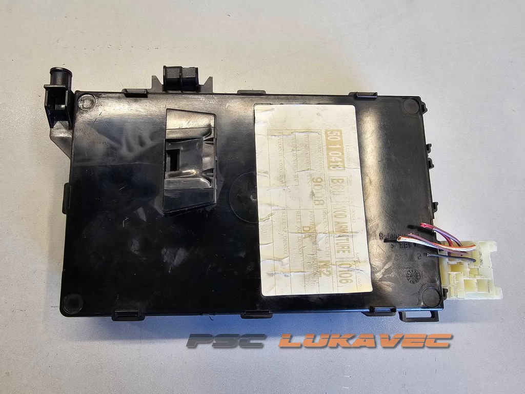 RENAULT CLIO 2 KUTIJA OSIGURAČA UCH N2 8200621762