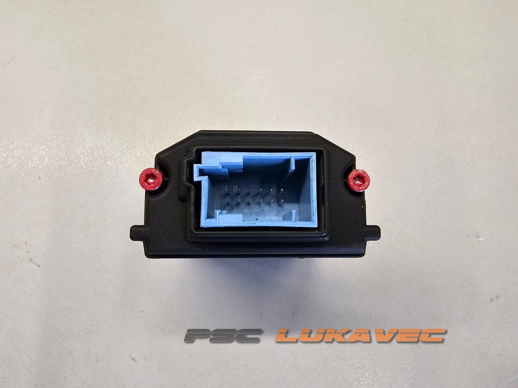 NISSAN QASHQAI J11 PREDNJA KAMERA 284G3HV02A 2037505