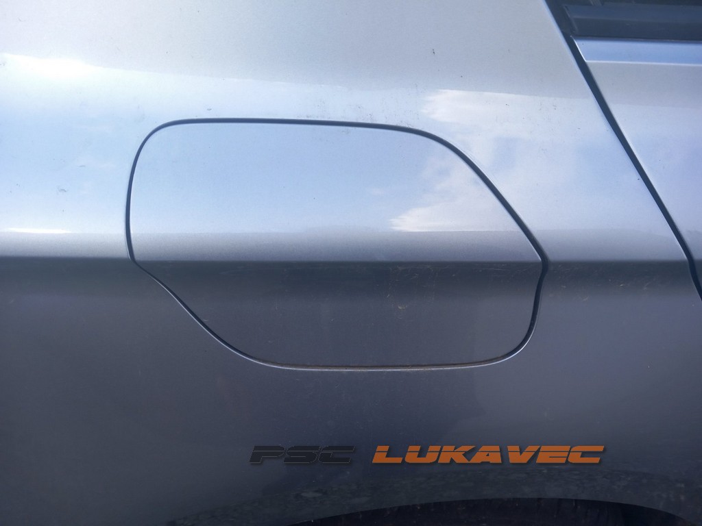 VW PASSAT B8 POKLOPAC SPREMNIKA GORIVA 2018.