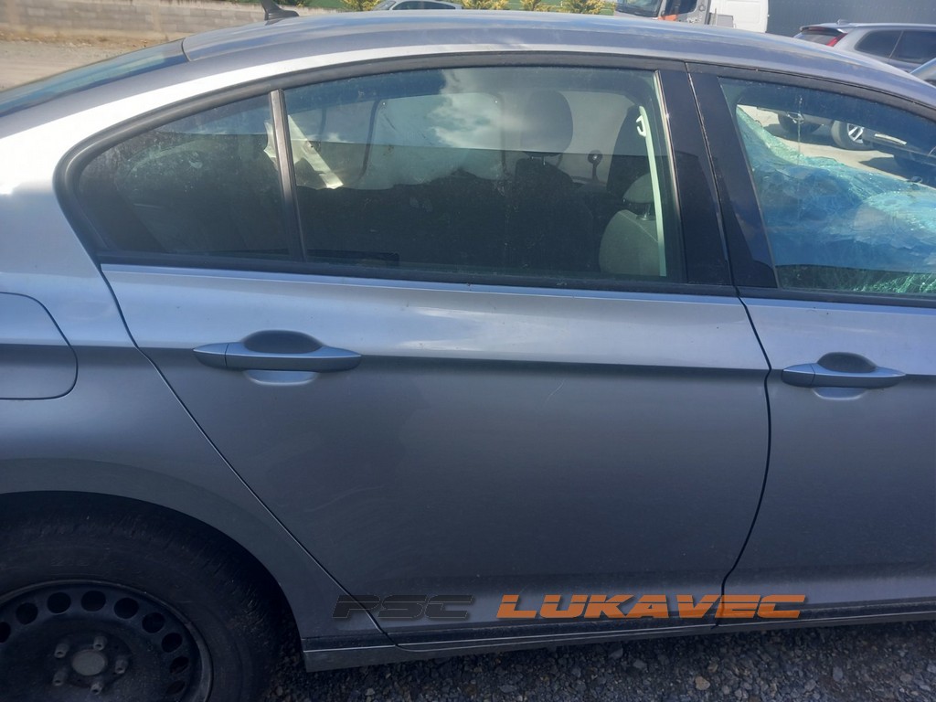 VW PASSAT B8 VRATA ZADNJA DESNA 2018.