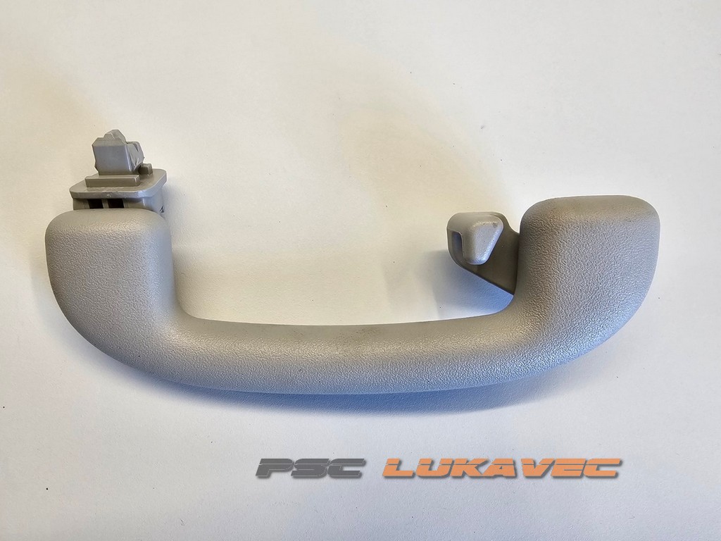 SUZUKI VITARA RUKOHVAT DESNI 2023.