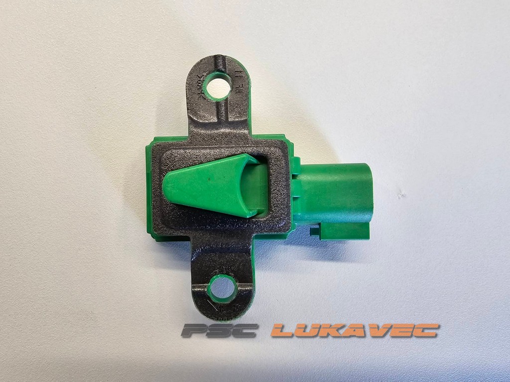SUZUKI VITARA SENZOR BOČNOG UDARA 3893061M10