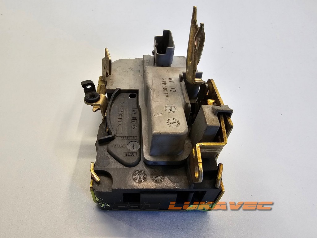 CITROEN XSARA BRAVA VRATA PREDNJA DESNA 9135 H4