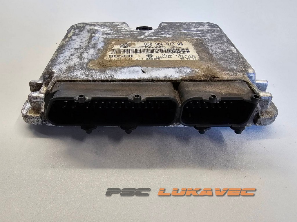 VW POLO KOMPJUTER MOTORA 1.9 SDI 0281001911 038906013AB