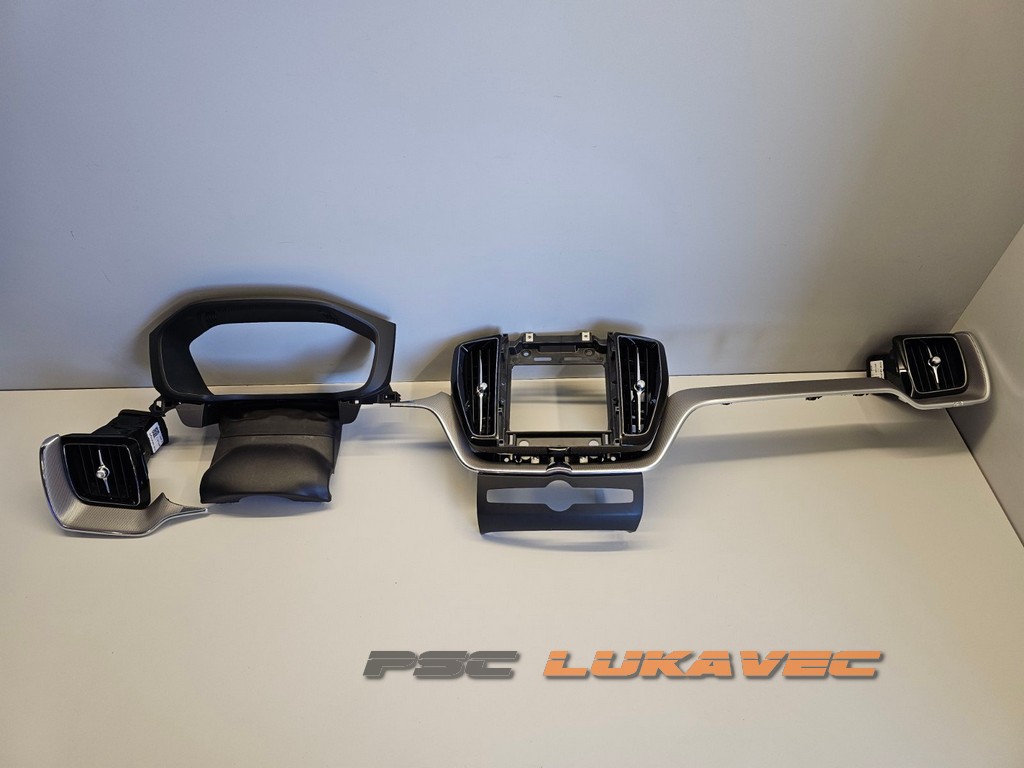 VOLVO XC60 KONZOLA INSTRUMENT TABLE XC60 REŠETKE VENTILACIJE 31417692