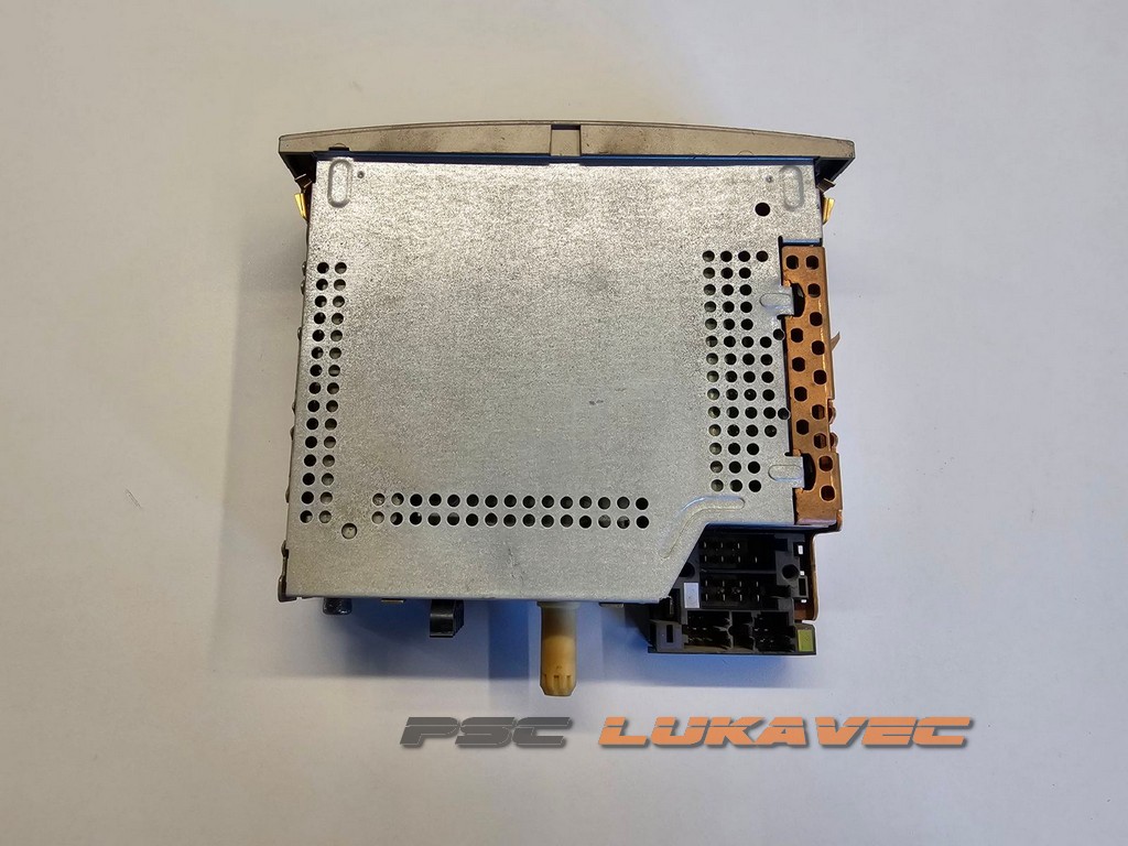 RENAULT MEGANE 2 RADIO 8200300860