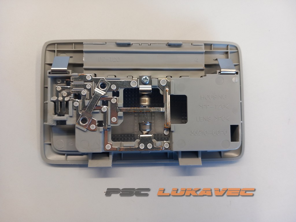 SUZUKI VITARA SVJETLO KABINE 3621060P0