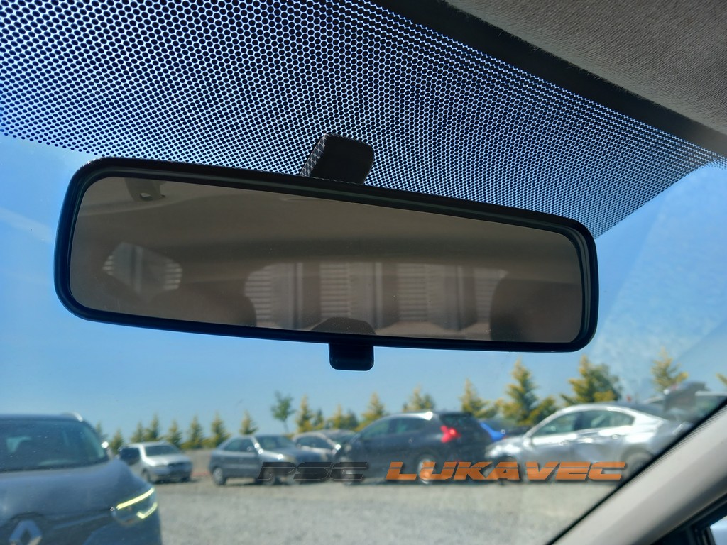 RENAULT TWINGO II UNUTARNJI RETROVIZOR 2012.