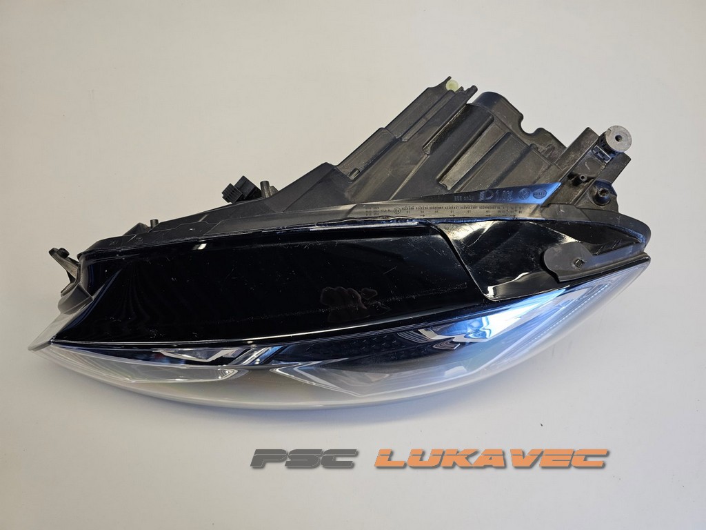 VW GOLF 7 FAR LIJEVI LED REDIZAJN 5G1941059