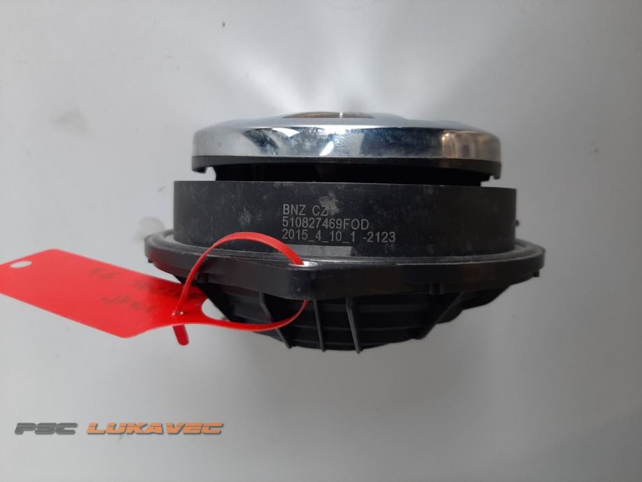 VW PASSAT ZNAK KVAKA PRTLJAŽNIKA 3G5827469