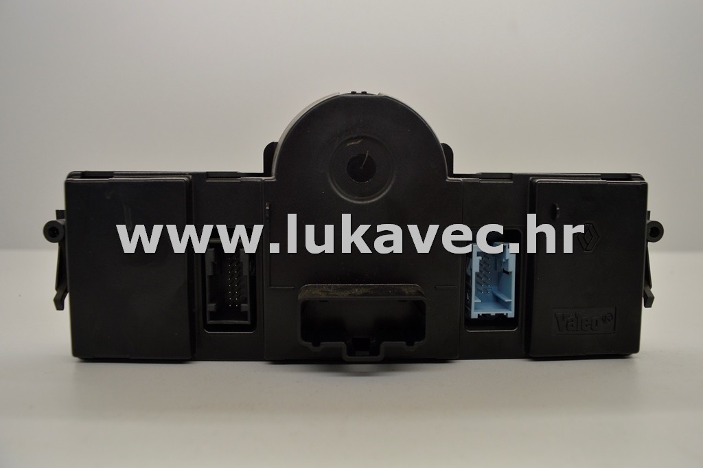 RENAULT MEGANE 2 UPRAVLJAČKA KONZOLA VENTILACIJE 8200070752