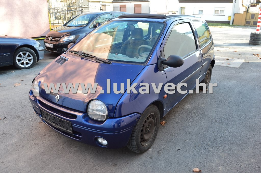 RENAULT TWINGO 1.2i KARAMBOLIRAN TWINGO DIJELOVI