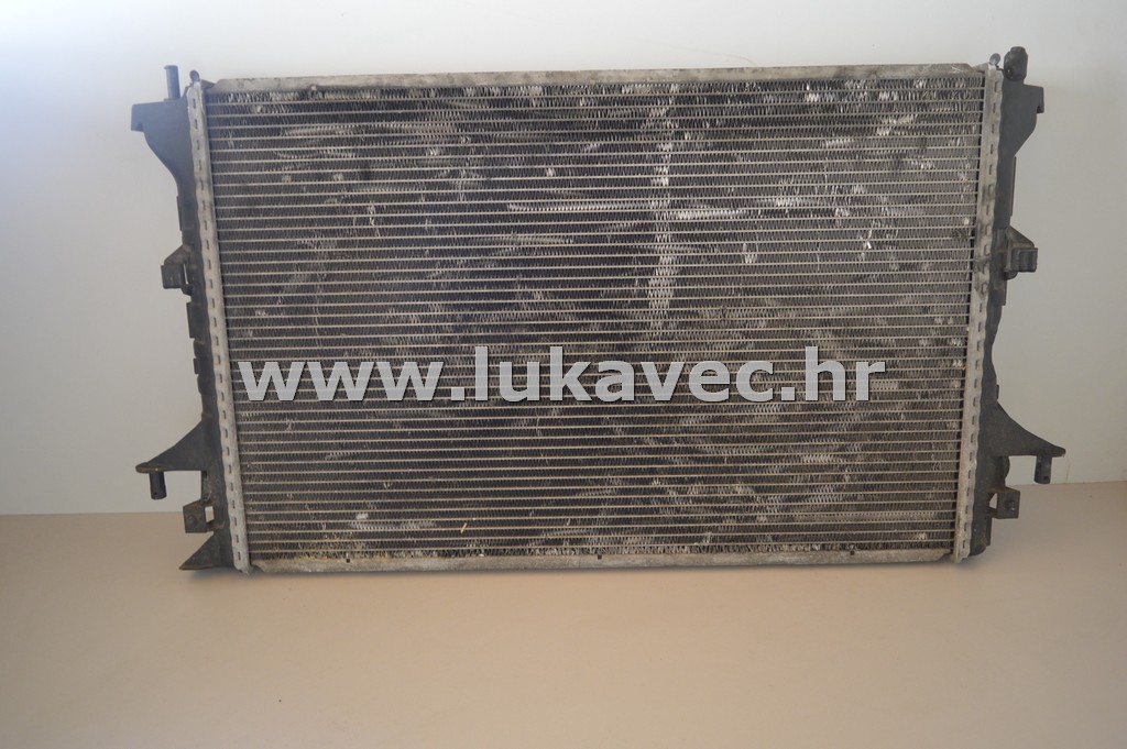 RENAULT VEL SATIS HLADNJAK VODE  3.0 DCI 8200033729