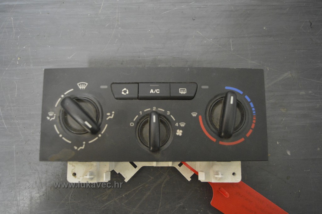 CITROEN BERLINGO PREKIDAČI VENTILACIJE I KLIME 9662494880 2008.
